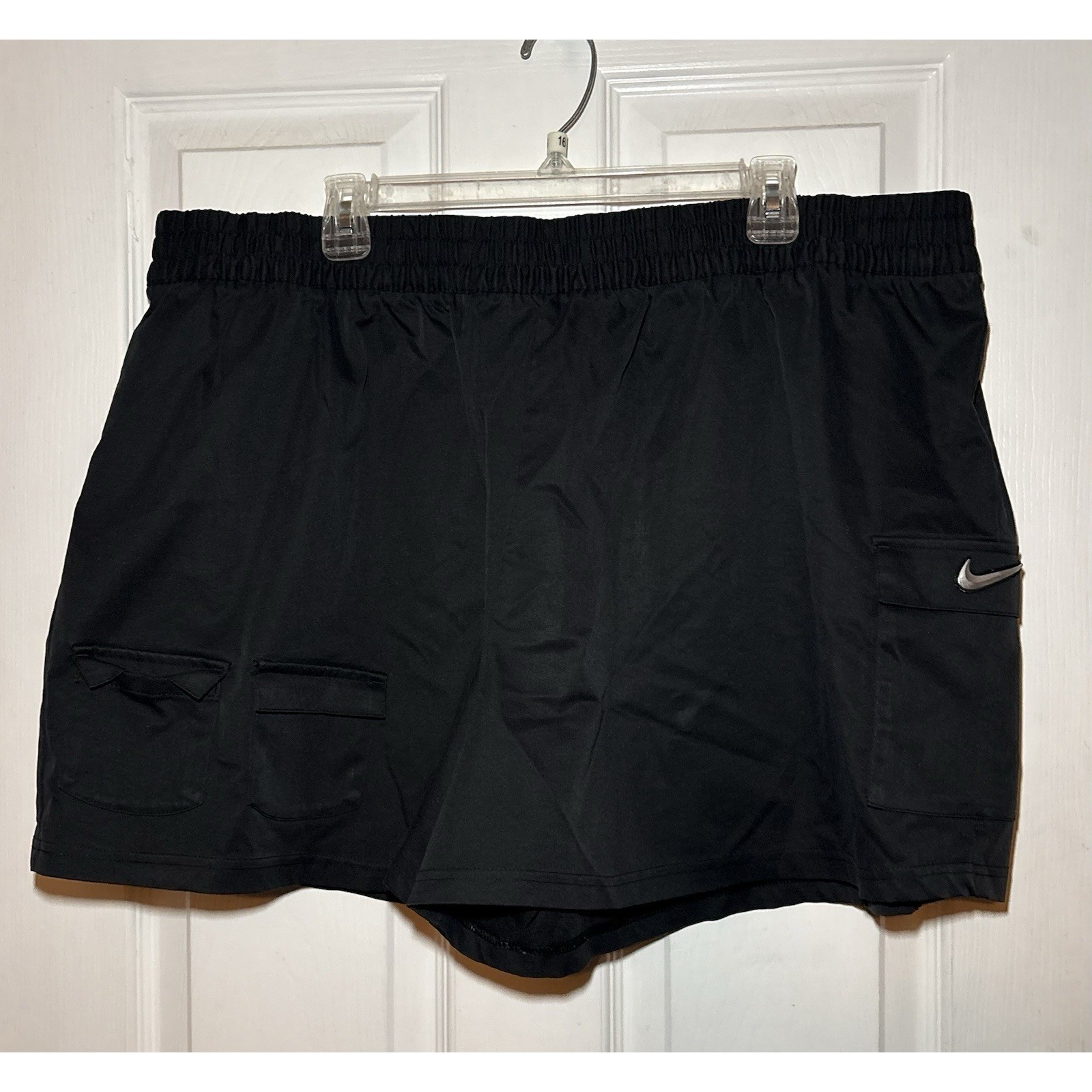 Nwt Nike Sportswear Women's Swoosh Cargo Athletic Shorts 3x Black Cz9381-010